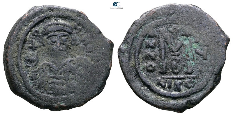 Heraclius AD 610-641. Nikomedia
Follis or 40 Nummi Æ

29 mm, 11,02 g



F...