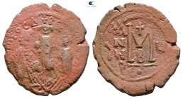 Heraclius with Heraclius Constantine AD 610-641. Constantinople
Follis or 40 Nummi Æ

31 mm, 12,04 g



Fine