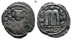 Umayyad. Hims mint. Abd al-Malik AH 65-86. 
Fals Æ

20 mm, 3,60 g



Very Fine