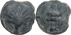 Greek Italy. Northern Apulia, Luceria. Light series. AE Biunx, c. 220 BC. Obv. Scallop shell. Rev. Astragalos; above, two pellets; below, L. Vecchi IC...