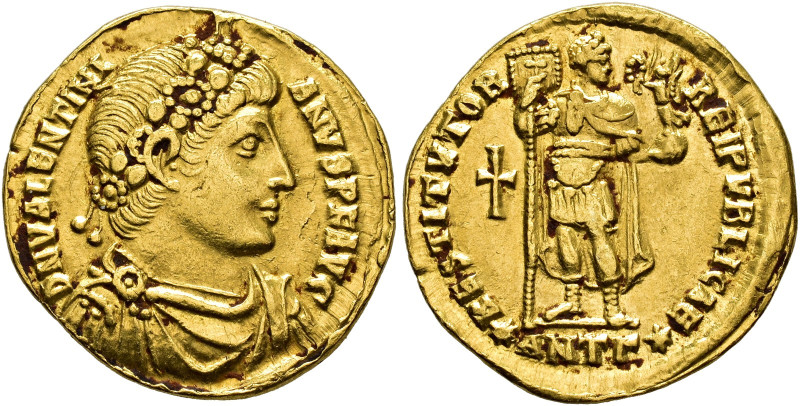 ROMAN EMPIRE. VALENTINIAN. Solidus. Antioch (364-367). Diademed, draped and cuir...