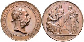 Austria. Franz Joseph I. Medalla. 1873. Austria. Ae. 154,00 g. Al mérito. Exposición mundial de Viena. Grabador J. Tautenhayn. Diámetro 70 mm. SC-. Es...