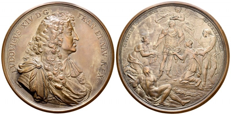 Francia. Louis XIV. Medalla. 1667. Ae. 318,00 g. Captura de Tournai y Courtrai p...