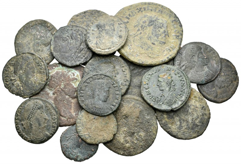 Lote de 18 bronces del Imperio Romano de diferentes valores y emperadores. A EXA...