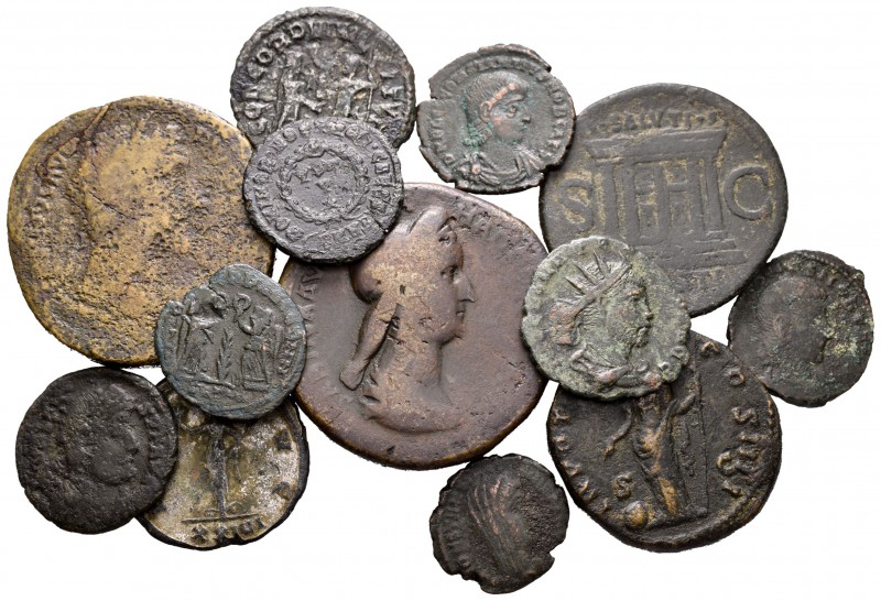 Lote de 12 monedas de bronce y 1 antoniniano de plata del Imperio Romano. Todas ...