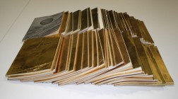 Lote de 71 catálogos de subasta diferentes de Juan R. Cayón, que incluye la 1ª Venta Pública en Noviembre-Diciembre de 1967. Años 1967 (1), 1971 (1), ...