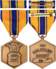 United States Air Force Commendation Medal 1958 Bronze 36 mm.; With original ribbon with clasp; Condition-I; (KW1023)