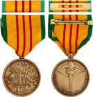 United States Vietnam Service Medal 1965 Bronze 32 mm.; With original ribbon; Condition-I; (KW1041)