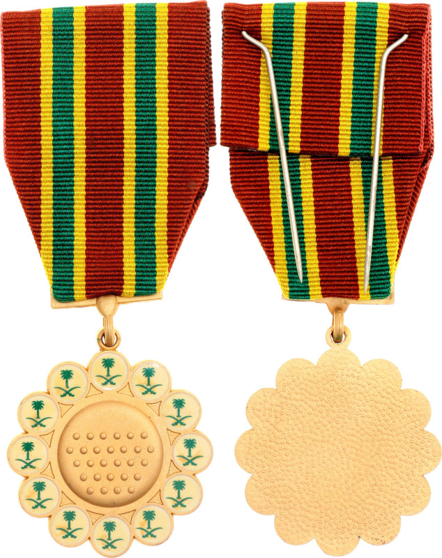 Saudi Arabia Combat Medal 1987 Bronze 35 mm.; Enameled; with original ribbon; or...