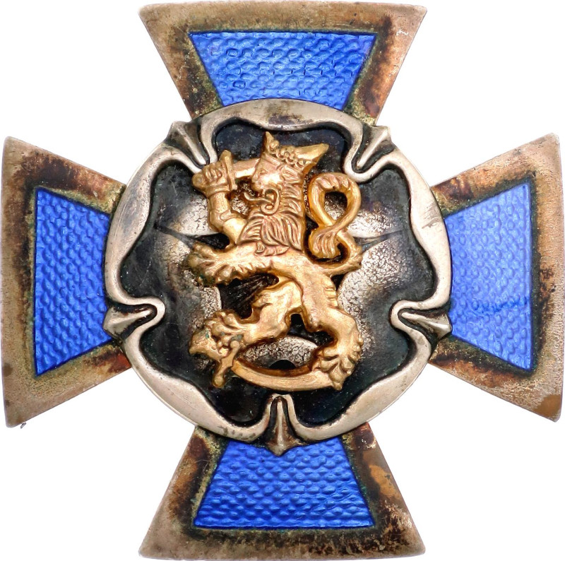 Finland Badge of Reserve Officer Course School 1948 vgAE/Ag 37 mm.; Enameled; ma...