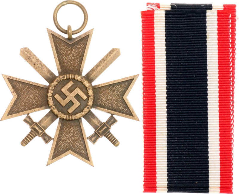 Germany - Third Reich War Merit Cross II Class with Swords 1939 Barac# 82, OEK23...