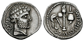 Domitius. Cn. Domitius Calvinus. Denarius. 38 BC. Huesca. (Ffc-685). (Craw-532/1). (Cal-551). Anv.: Head of Hercules right with beard OSCA, behind. Re...