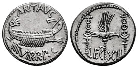 Mark Antony. Denarius. 32-31 BC. Mint moving. (Ffc-46). (Craw-544/26). (Cal-193). Anv.: ANT. AVG. III. VIR. R.P.C. praetorian galley right. Rev.: LEG....