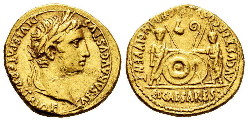 Augustus. Aureus. 2 BC-12 AD. Lugdunum. (Ric-206). (Calicó-176). (Bmc-515). Anv....