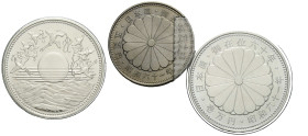 Hirohito, 1926-1989 10000 & 500 Yen 61-62 (1986-1987). 60 years - Reign of Hirohito. 10000 Yen 20.0 g. 35.0 mm. Silber / Silver 0.999. FDC / Uncircult...