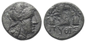 Ionien. Phokaia.

 Bronze. 2. Jhdt. v. Chr.
Vs: Kopf der Athena mit korinthischem Helm rechts.
Rs: Greifenkopf zwischen zwei Pilei der Dioskuren; ...
