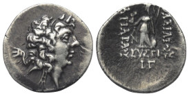 Königreich Kappadokien. Ariarathes IX. (101 - 85 v. Chr.).

 Drachme (Silber). 89 / 88 v. Chr. (Jahr 13). Eusebeia.
Vs: Kopf des Ariarathes mit Dia...