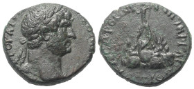 Kappadokien. Kaisareia (Caesarea). Hadrianus (117 - 138 n. Chr.).

 Bronze.
Vs: Kopf mit Lorbeerkranz rechts.
Rs: Helios auf Berg Argaios nach lin...