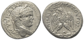 Judäa. Caesarea Maritima. Caracalla (197 - 217 n. Chr.).

 Tetradrachme (Billon). Ca. 215 - 217 n. Chr.
Vs: Kopf mit Lorbeerkranz rechts.
Rs: Adle...