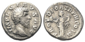 Lucius Verus (161 - 169 n. Chr.).

 Denar (Silber). 163 n. Chr. Rom.
Vs: IMP L VERVS AVG. Kopf rechts.
Rs: PROV DEOR TR P III COS II. Providentia ...