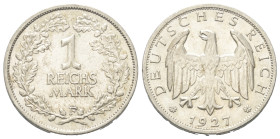 Weimarer Republik.

 1 Reichsmark (Silber). 1927 F. Stuttgart.
Vs: Wertangabe im Eichenkranz.
Rs: Reichsadler, darunter Jahreszahl.

22 mm. 5,03...