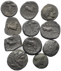 Griechische Münzen - Lots.


Unter anderem: Pella (Makedonien) / Verschiedene Herrscher (Königreich Makedonien).

Lot (11 Stück): Bronze; ca. 4. ...