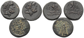 Griechische Münzen - Lots.


Pharnakeia (Pontos) / Amastris (Paphlagonien).

Lot (3 Stück): Bronze; ca. 2. - 1. Jhdt. v. Chr.

Sehr schön - fas...
