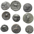Griechische Münzen - Lots.


Unter anderem: Kyme / Myrina (Aiolis).

Lot (9 Stück): Bronze; ca. 4. - 2. Jhdt. v. Chr.

Sehr schön - fast sehr s...