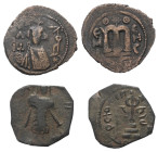 Islam - Lots.


Arabo-Byzantinische Prägungen.. 

Lot (2 Stück, Kupfer): Follis. Ca. 640 H. Hims bzw. Zeit des 'Abd al-Malik (65 - 86 H. / 685 - ...