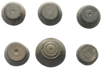 Islam - Lots.


Lot (6 Stück, Bronze): Handelsgewichte zu 10, 5 und 3 maghrebinischen Dirhems, 13.-17. Jhdt.

Sehr schön.

Verkauft wie besehen...