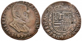 Felipe II (1556-1598). Jetón. 1597. Amberes. (Dugn-3427). Ae. 4,06 g. Oficina de finanzas. Golpecitos en reverso. MBC-. Est...35,00.