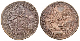 Felipe II (1556-1598). Jetón. 1598. Dordrecht. (Dugn-3449). Anv.: Un ángel armado con un azote persiguiendo al ejército español. Rev.: En frente de la...