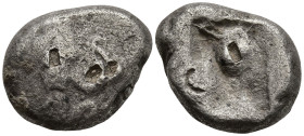 ACHAEMENID EMPIRE. Time of Darios I to Xerxes II (485-420 BC). Sardes.
AR Siglos (15mm 5.22g)
Obv: Persian king in kneeling-running stance right, ho...