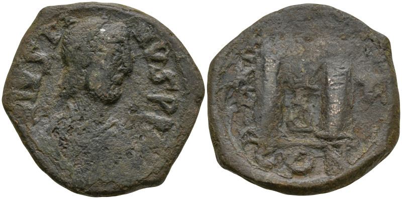 Justin I (518-527 AD).Constantinople
AE Follis (31.2mm 16.63g)
Obv: D N IVSTIN...