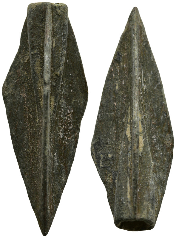 Ancient spearhead
(3.47g 32.4mm diameter)