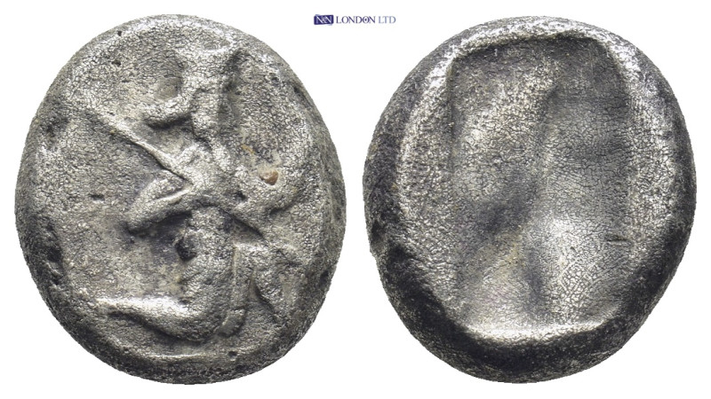 Kings of Persia (Achaemenids). AR Siglos (15mm, 5.21 g), c. 450-400 BC. Obv. The...