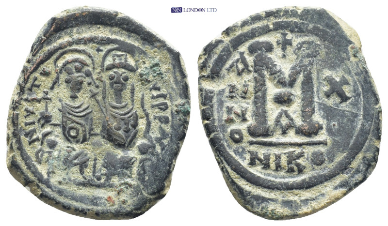 Justin II. 565-578. Æ follis (31mm, 14.4 g). Nicomedia, RY 10 (574/5). Justin an...