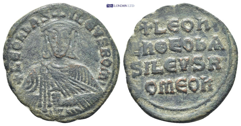 Leo VI the Wise. 886-912. Æ Follis (25mm, 6.0 g). Constantinople mint. Crowned f...