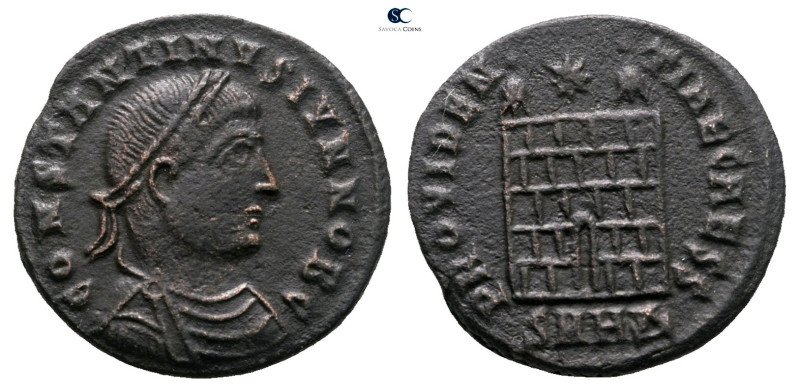 Constantine II, as Caesar AD 317-337. Heraclea
Follis Æ

18 mm, 2,68 g


...