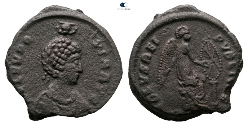 Aelia Eudoxia AD 400-404. Constantinople
Follis Æ

18 mm, 3,70 g



Nearl...