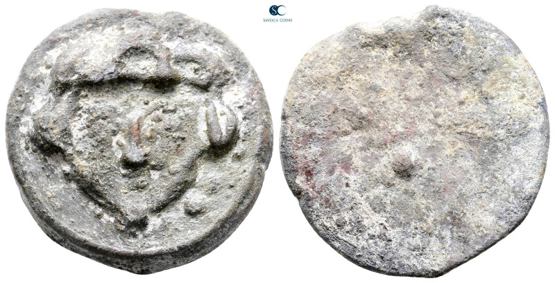 Greek. Tessera Pb

27 mm, 13,40 g

Very Fine