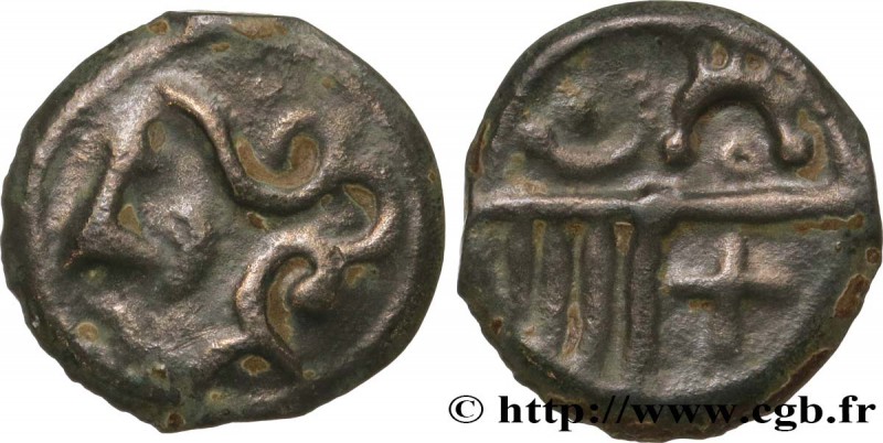 DUROCASSIS (Area of Dreux)
Type : Potin 
Date : c. 80-50 AC. 
Mint name / Tow...