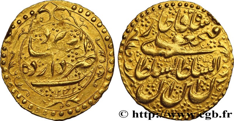 PERSIA - FATH-ALI SHAH QAJAR
Type : Toman en or, cinquième monnayage, AH1232 
...