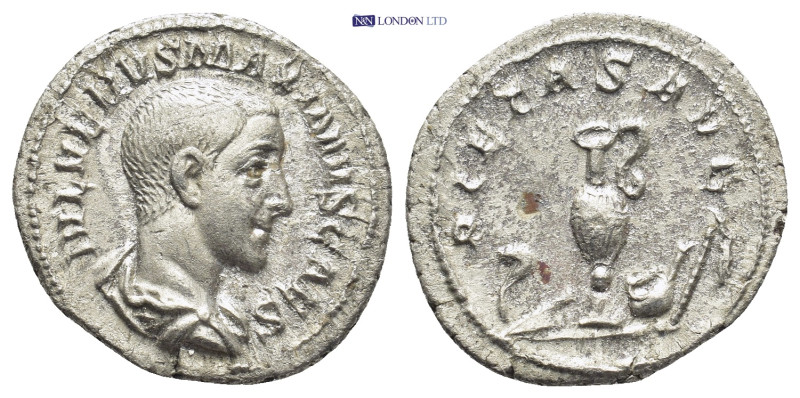Maximus (235-238 AD). AR Denarius (20mm, 2.6 g), Roma (Rome), 236. Obv. IVL VERV...