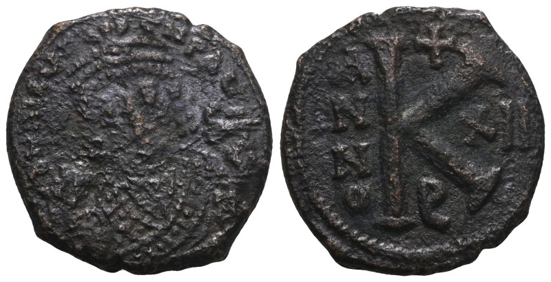 Byzantine bronze coin. Weight 5,57 gr - Diameter 20 mm