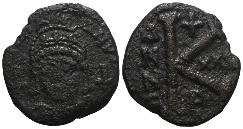 Byzantine bronze coin. Weight 7,91 gr - Diameter 24 mm