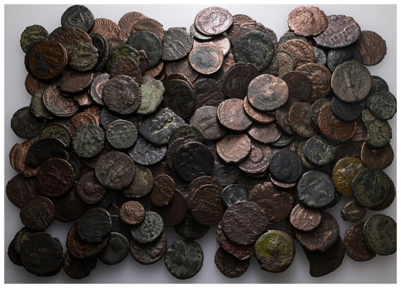 Bronze mix coins, 200 pieces. Sold as seen no return.