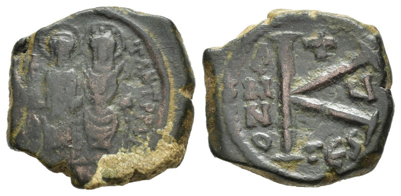 TIBERIO II COSTANTINO (578-582). Tessalonica. Mezzo follis. 579. AE (5,81 g). D/...