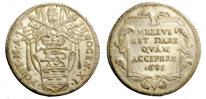 ROMA. Innocenzo XI (1676-1689) Testone 1685/ IX. Stemma R/ MELIVS/ EST DARE/ QVA...