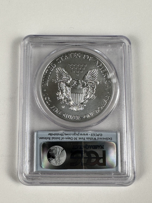 Europa und Übersee USA
 1 Dollar, 2015, W, Silver Eagle, PCGS SP70, First Day